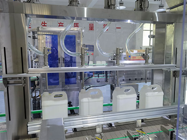 防冻液自动灌装机生产线